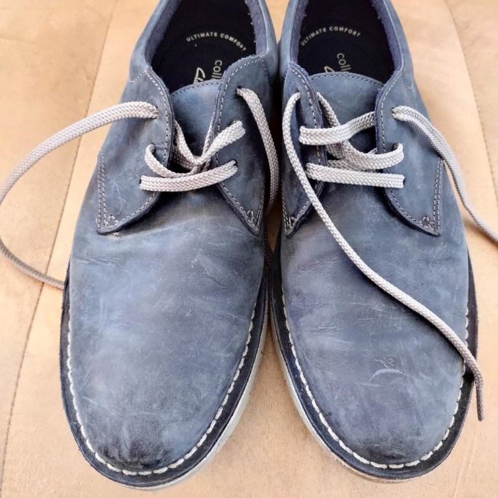 8 1/2 M Men's Blue Suede Collection by Clark's Men's tie up oxford's